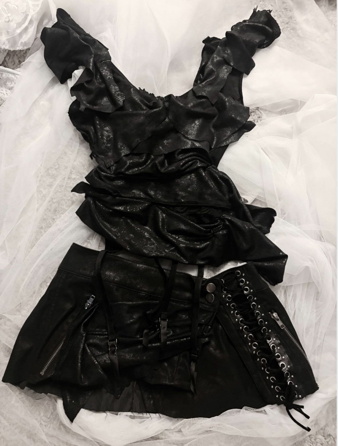 leather ruin set